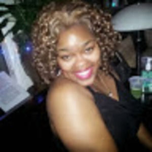 Meet your Posher, Yvette